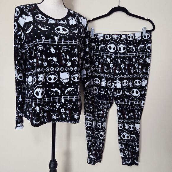 Disney Nightmare Before Christmas Skellington Women's L (12/14) Fleece PJ Set - Picture 1 of 16